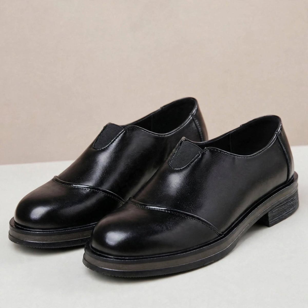 Mocasines Adrian de cuero genuino