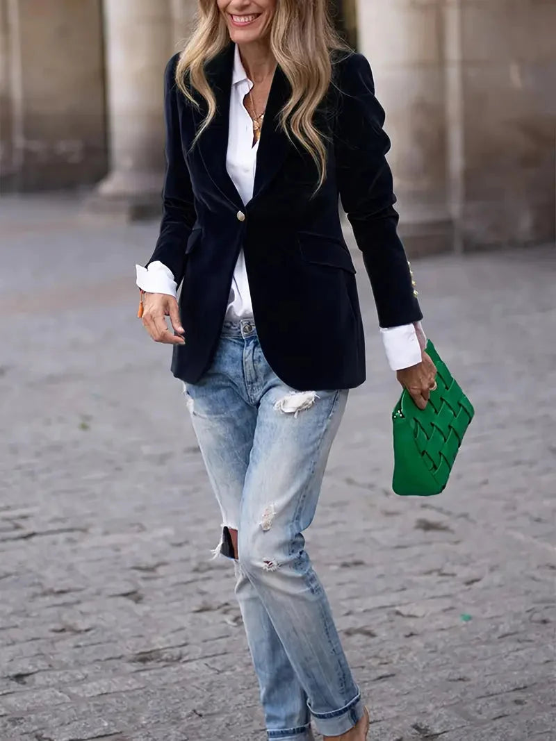 Blazer de terciopelo Erin con botones dorados