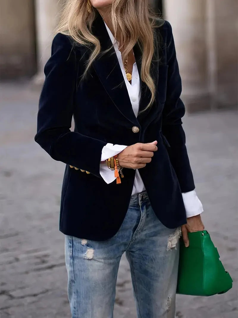 Blazer de terciopelo Erin con botones dorados