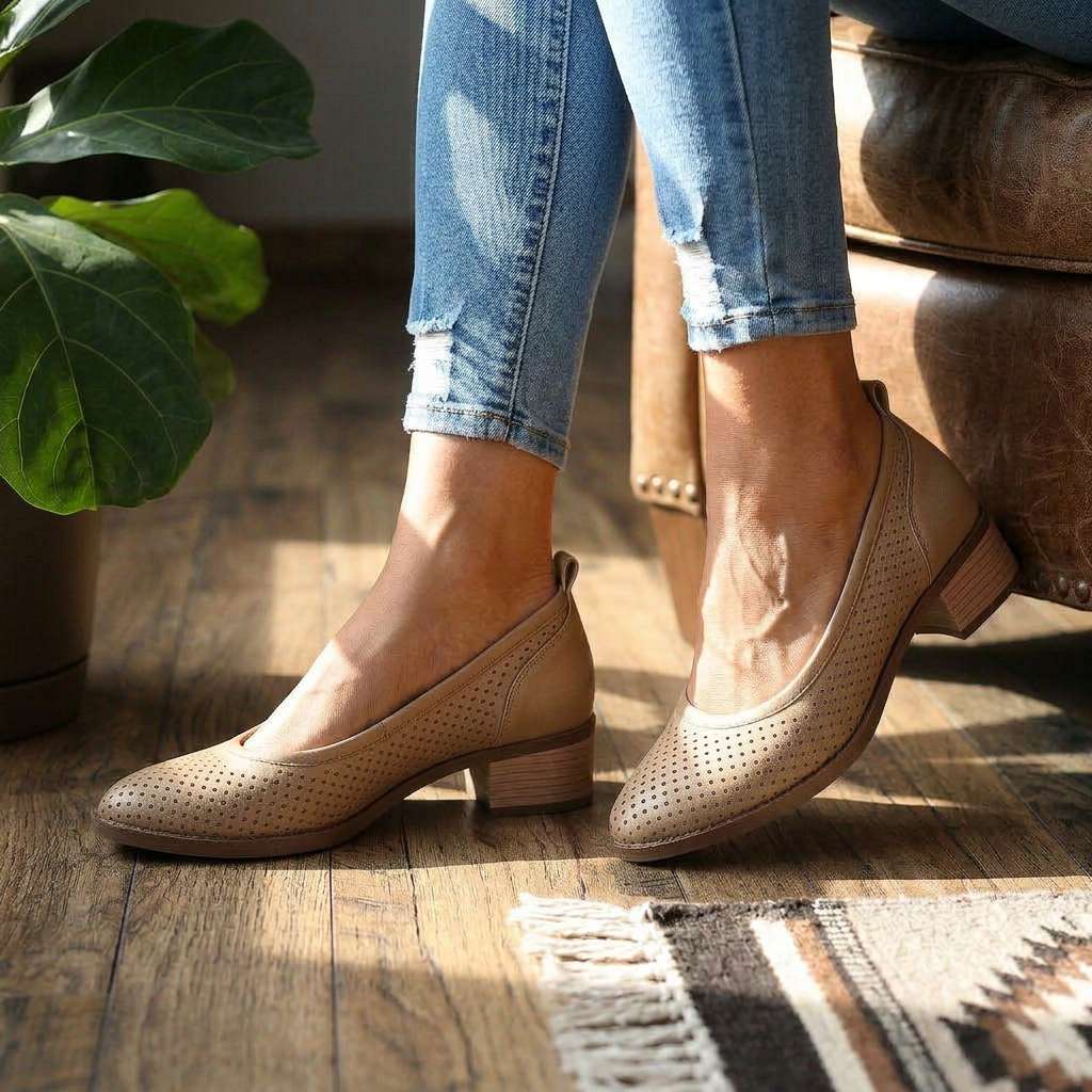 Delaney pumpskor i slip-on-modell