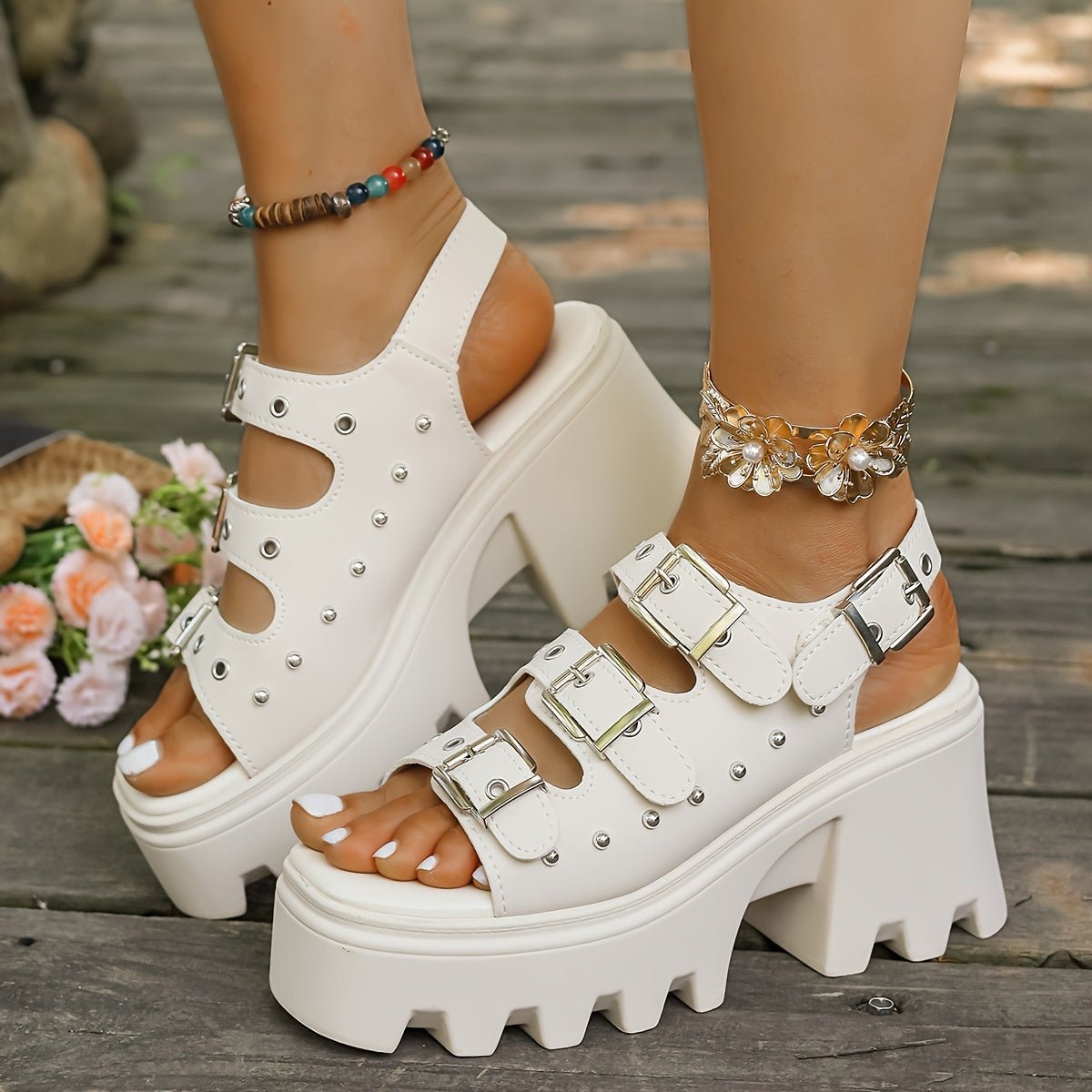 Monolithe Platform Buckle Sandals - ARDEN ROVE