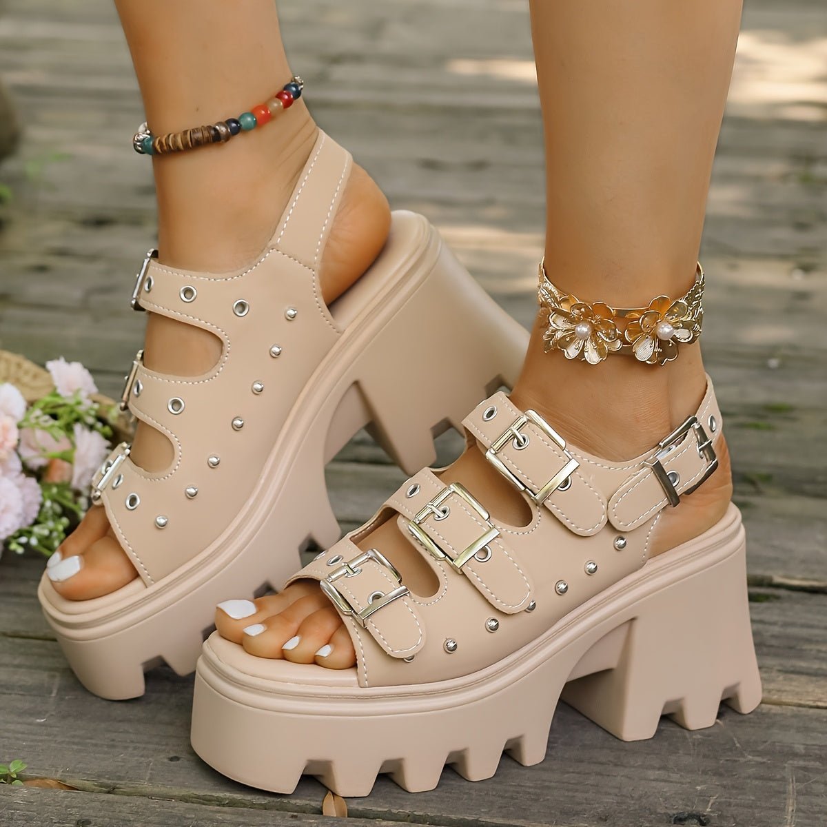 Monolithe Platform Buckle Sandals - ARDEN ROVE