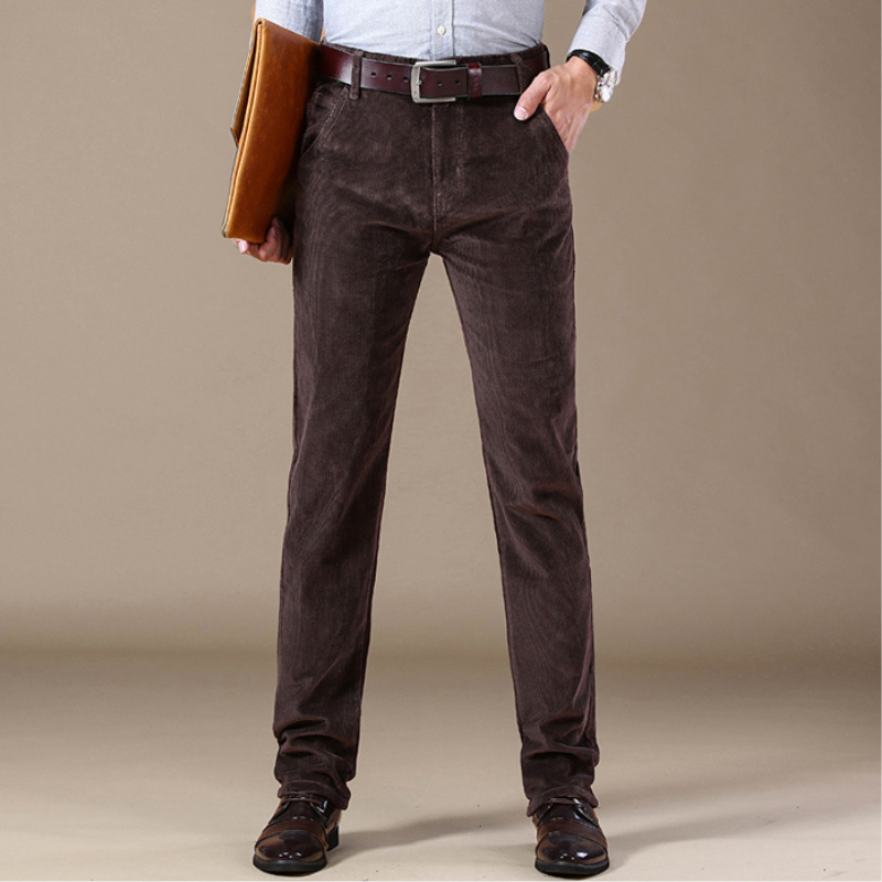 Klassische Cordhose