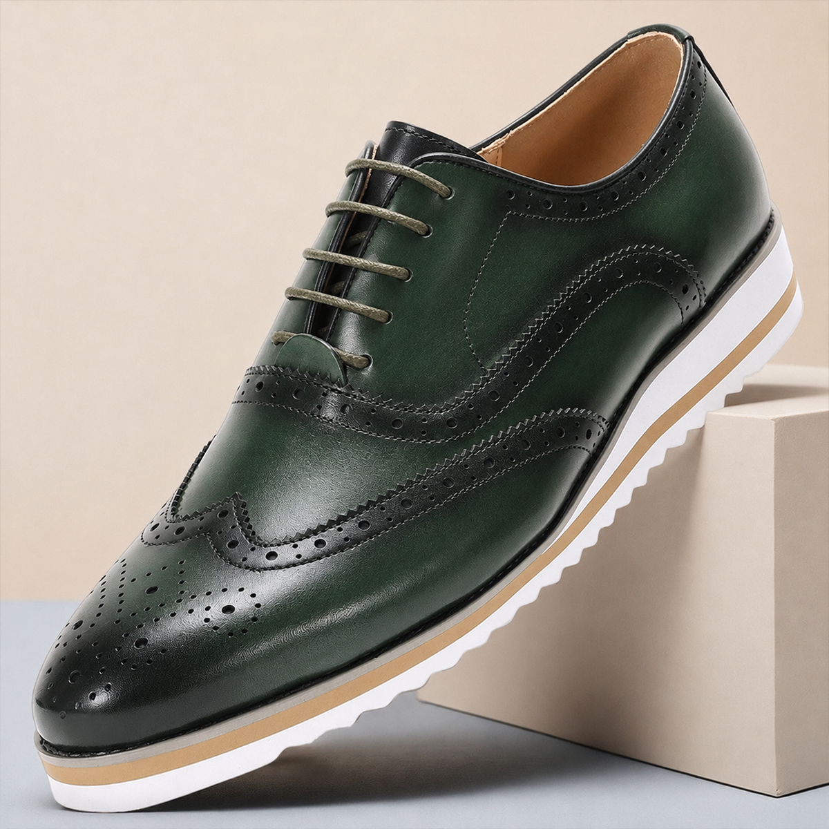Sapatos Oxford Hudson em pele genuína com biqueira perfurada
