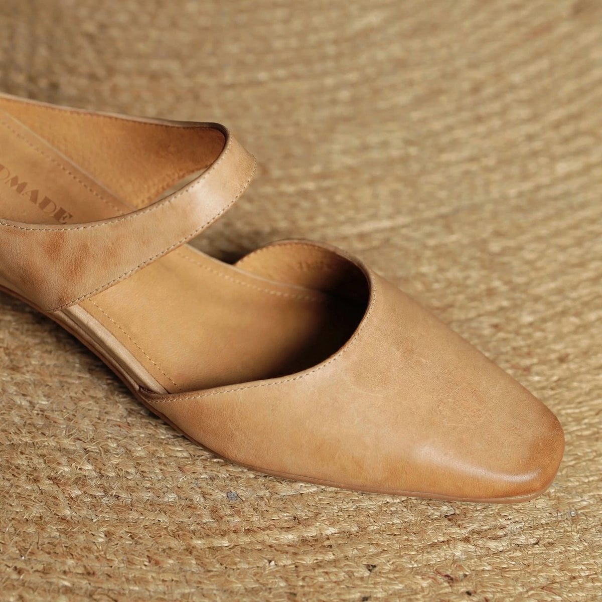 Mules Cavie in vera pelle con punta quadrata