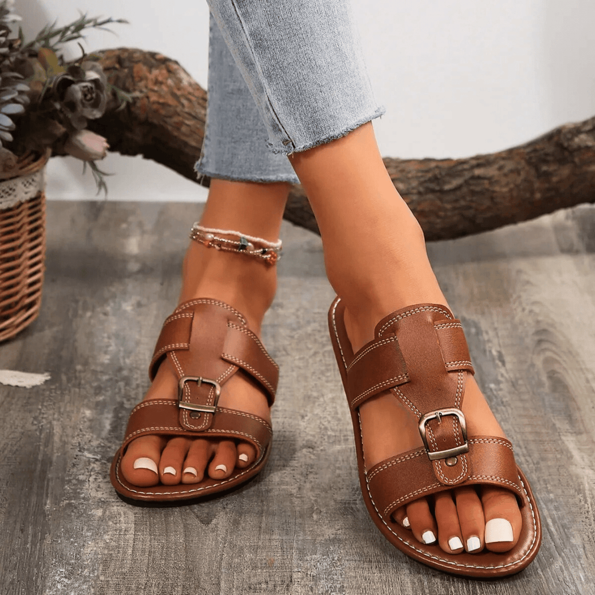 The Avielle Slide - ARDEN ROVE