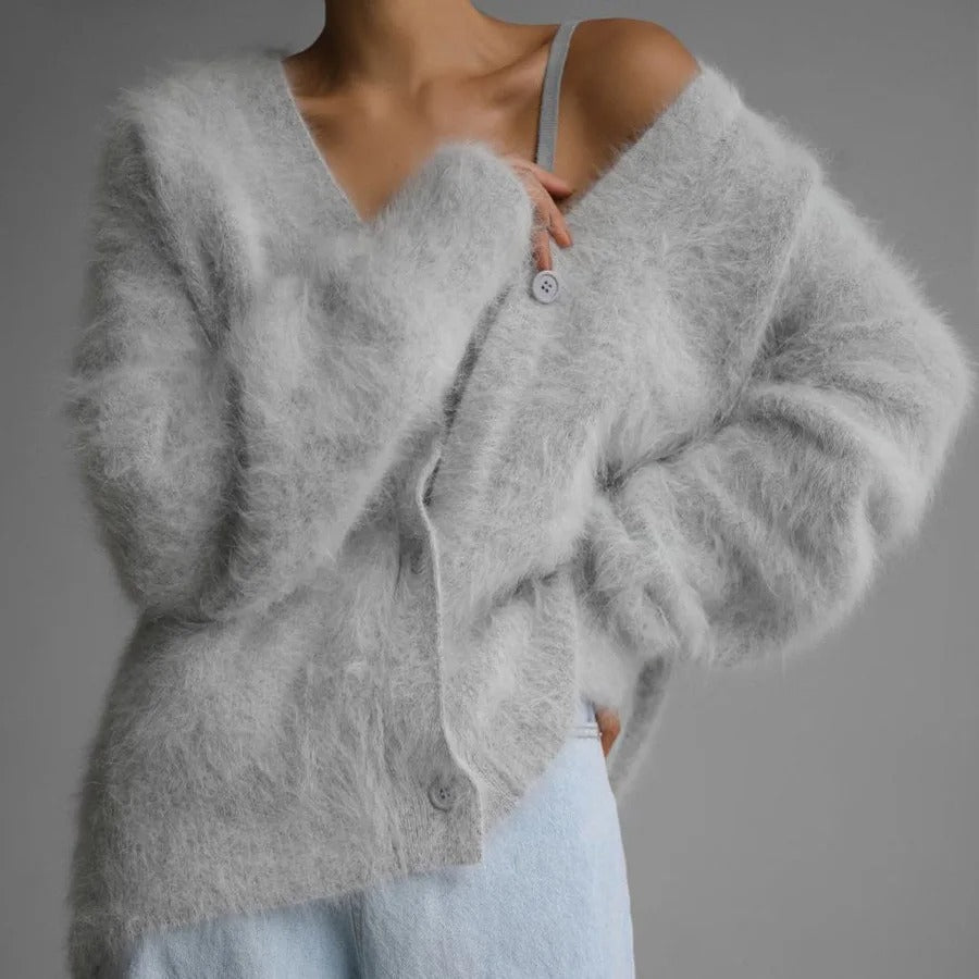 Angora-Strickjacke mit V-Ausschnitt