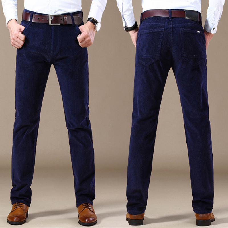 Klassische Cordhose