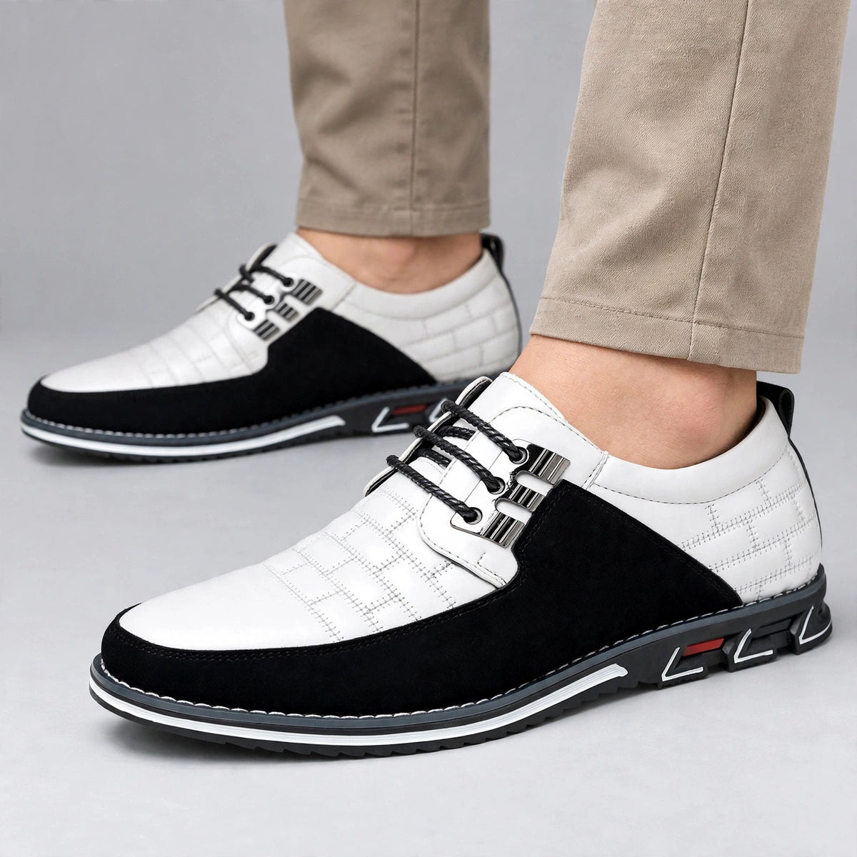 Sapatos de pele com atacadores Orlan